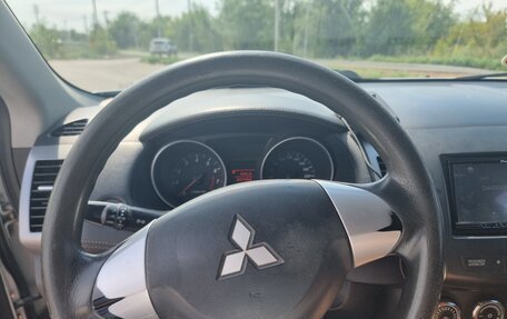 Mitsubishi Outlander III рестайлинг 3, 2010 год, 1 089 000 рублей, 13 фотография