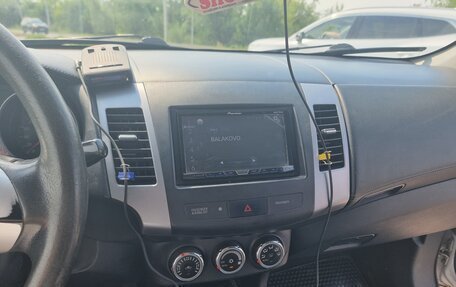Mitsubishi Outlander III рестайлинг 3, 2010 год, 1 089 000 рублей, 17 фотография