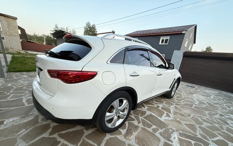 Infiniti FX II, 2010 год, 1 900 000 рублей, 15 фотография