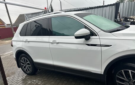Volkswagen Tiguan II, 2021 год, 2 800 000 рублей, 4 фотография