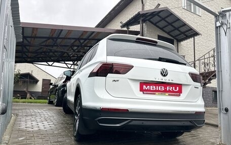Volkswagen Tiguan II, 2021 год, 2 800 000 рублей, 7 фотография