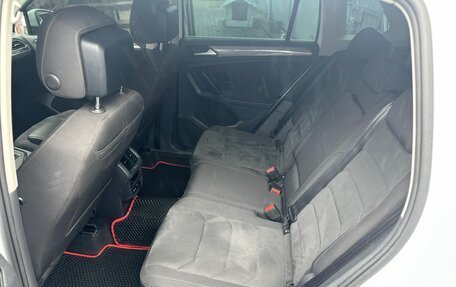 Volkswagen Tiguan II, 2021 год, 2 800 000 рублей, 13 фотография