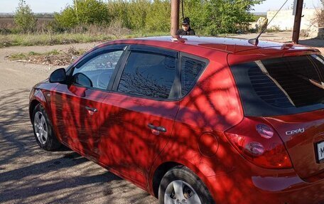 KIA cee'd I рестайлинг, 2007 год, 750 000 рублей, 15 фотография