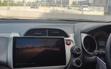 Honda Fit III, 2010 год, 780 000 рублей, 10 фотография