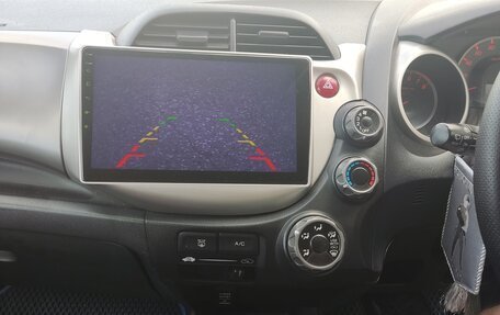 Honda Fit III, 2010 год, 780 000 рублей, 11 фотография