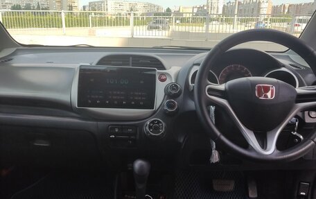 Honda Fit III, 2010 год, 780 000 рублей, 13 фотография