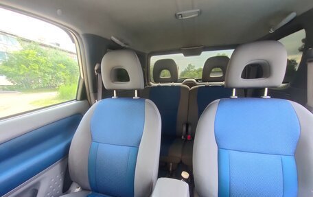 Toyota RAV4, 2005 год, 750 000 рублей, 7 фотография