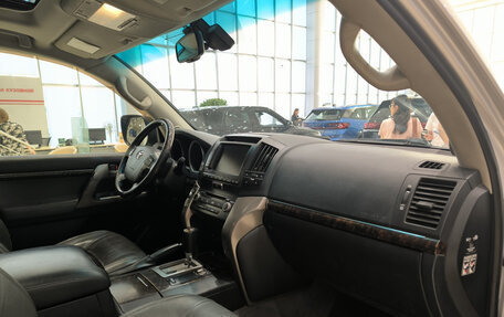 Toyota Land Cruiser 200, 2009 год, 2 550 000 рублей, 13 фотография