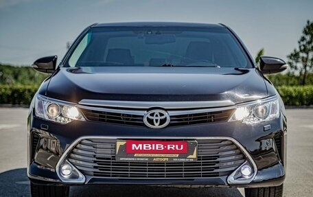 Toyota Camry, 2015 год, 1 800 000 рублей, 3 фотография