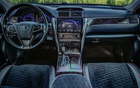 Toyota Camry, 2015 год, 1 800 000 рублей, 15 фотография