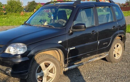 Chevrolet Niva I рестайлинг, 2014 год, 530 000 рублей, 3 фотография