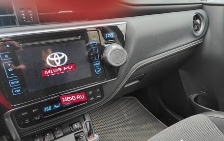 Toyota Auris II, 2018 год, 2 070 000 рублей, 7 фотография