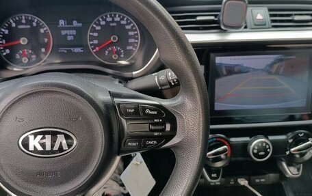 KIA Rio IV, 2021 год, 1 390 000 рублей, 1 фотография