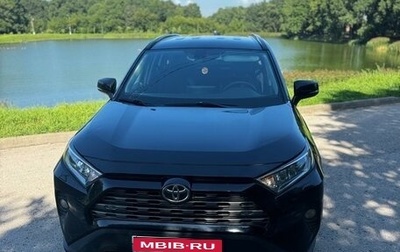 Toyota RAV4, 2019 год, 2 850 000 рублей, 1 фотография