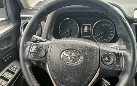Toyota RAV4, 2017 год, 2 270 000 рублей, 13 фотография