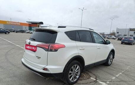 Toyota RAV4, 2017 год, 2 270 000 рублей, 6 фотография