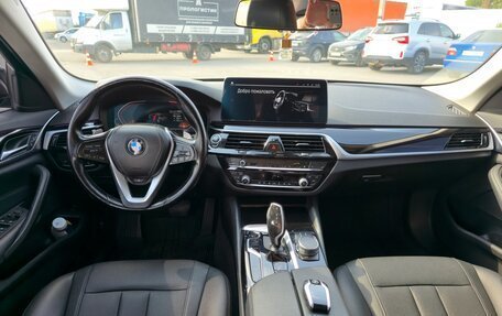 BMW 5 серия, 2021 год, 3 920 000 рублей, 10 фотография