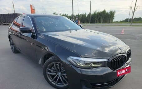 BMW 5 серия, 2021 год, 3 920 000 рублей, 6 фотография