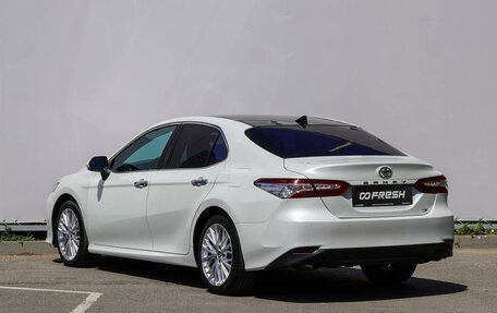 Toyota Camry, 2019 год, 3 320 000 рублей, 2 фотография
