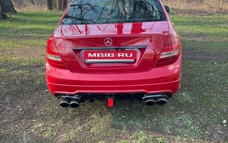 Mercedes-Benz C-Класс, 2011 год, 1 300 000 рублей, 4 фотография