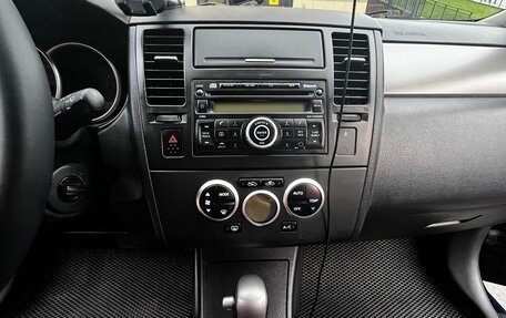 Nissan Tiida, 2011 год, 900 000 рублей, 12 фотография