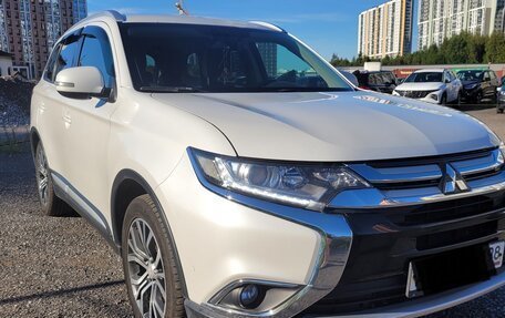 Mitsubishi Outlander III рестайлинг 3, 2018 год, 1 420 000 рублей, 16 фотография