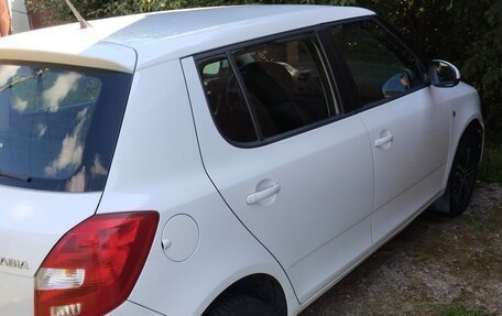 Skoda Fabia II, 2013 год, 780 000 рублей, 2 фотография