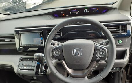 Honda Stepwgn IV, 2017 год, 2 100 000 рублей, 15 фотография