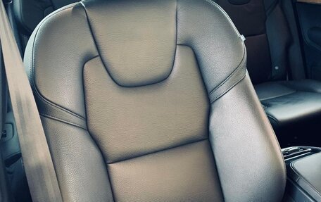 Volvo XC90 II рестайлинг, 2020 год, 4 300 000 рублей, 14 фотография
