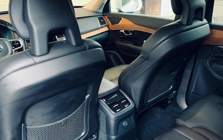 Volvo XC90 II рестайлинг, 2020 год, 4 300 000 рублей, 16 фотография