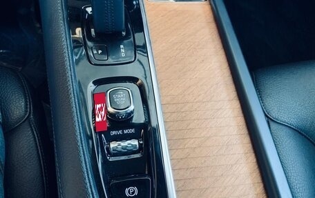 Volvo XC90 II рестайлинг, 2020 год, 4 300 000 рублей, 9 фотография