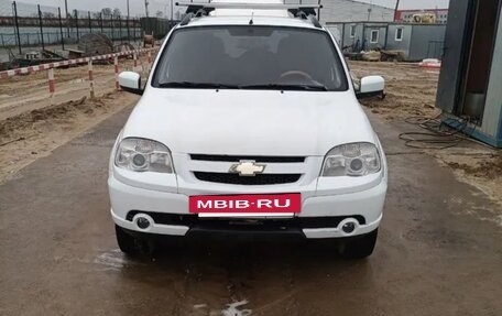Chevrolet Niva I рестайлинг, 2013 год, 1 000 000 рублей, 4 фотография