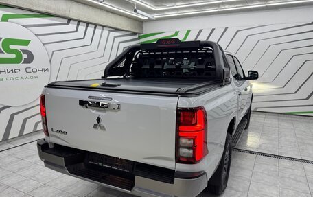 Mitsubishi L200, 2024 год, 4 890 000 рублей, 2 фотография