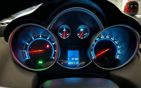 Chevrolet Cruze II, 2011 год, 690 000 рублей, 11 фотография