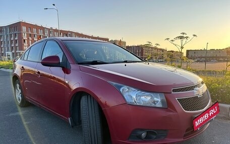 Chevrolet Cruze II, 2011 год, 690 000 рублей, 6 фотография