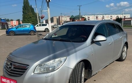 Opel Insignia II рестайлинг, 2011 год, 880 000 рублей, 8 фотография