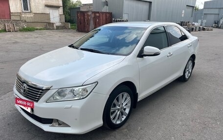 Toyota Camry, 2014 год, 1 730 000 рублей, 6 фотография