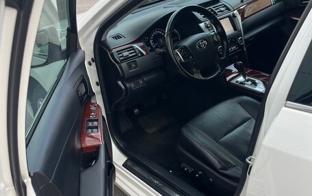 Toyota Camry, 2014 год, 1 730 000 рублей, 9 фотография