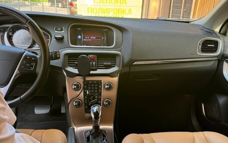 Volvo V40 Cross Country I, 2019 год, 1 877 000 рублей, 5 фотография