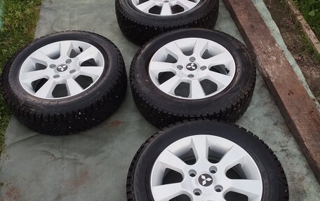 Mitsubishi Carisma I, 2002 год, 220 000 рублей, 8 фотография
