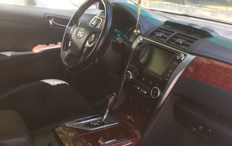 Toyota Camry, 2014 год, 2 370 000 рублей, 6 фотография