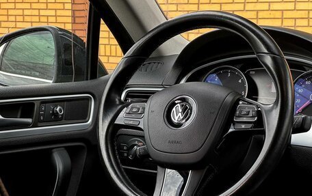 Volkswagen Touareg III, 2013 год, 2 635 000 рублей, 10 фотография