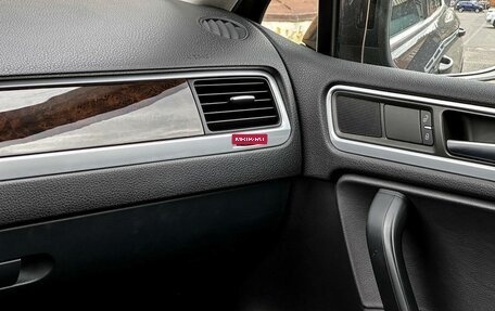 Volkswagen Touareg III, 2013 год, 2 635 000 рублей, 16 фотография