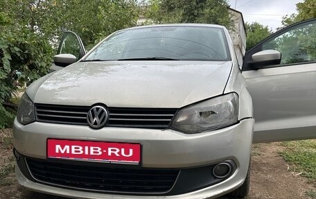 Volkswagen Polo VI (EU Market), 2011 год, 750 000 рублей, 1 фотография