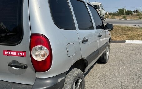 Chevrolet Niva I рестайлинг, 2004 год, 325 000 рублей, 2 фотография
