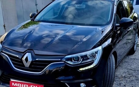 Renault Megane IV, 2018 год, 1 700 000 рублей, 3 фотография