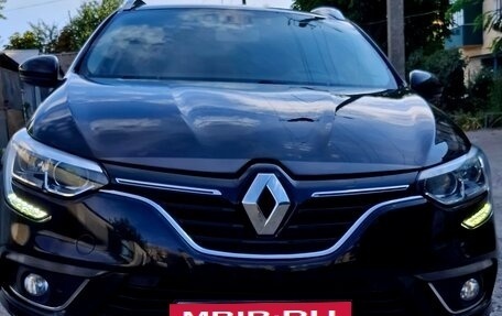 Renault Megane IV, 2018 год, 1 700 000 рублей, 2 фотография