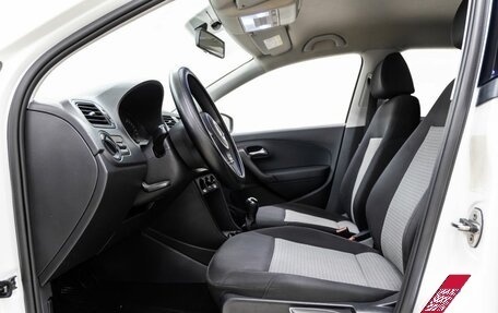 Volkswagen Polo VI (EU Market), 2014 год, 758 000 рублей, 24 фотография