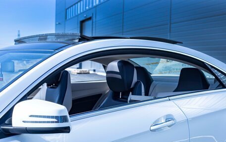 Mercedes-Benz E-Класс, 2013 год, 2 200 000 рублей, 31 фотография
