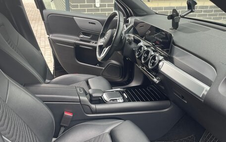 Mercedes-Benz GLB, 2020 год, 3 500 000 рублей, 9 фотография